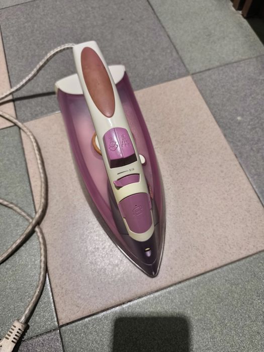 Праска VITEK 2200W