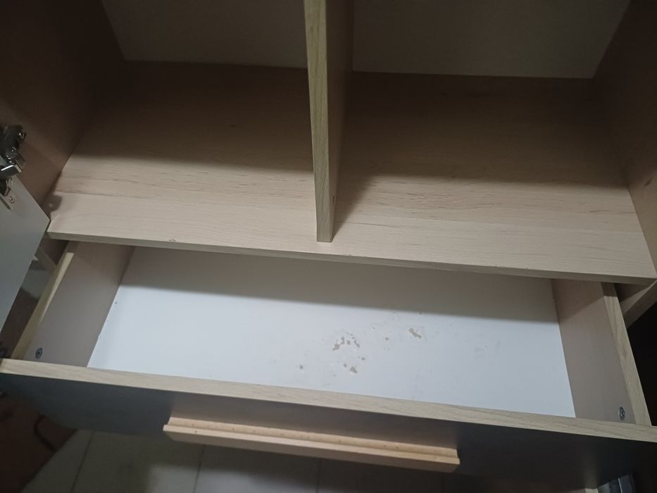 Sprzedam szafke -
