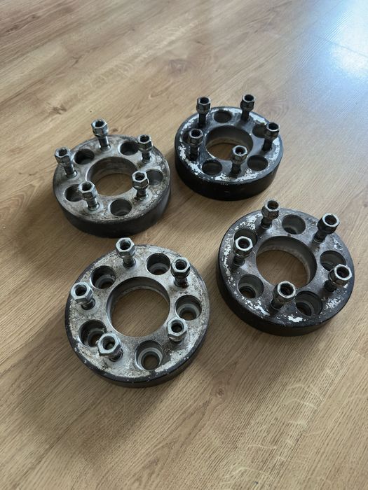 Dystanse felg kół 5x114,3 38mm, otwor 71.5mm