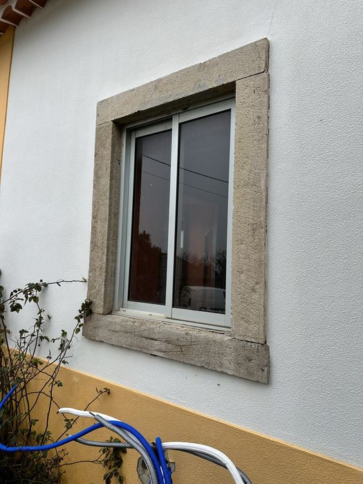 Várias janelas alumínio de correr