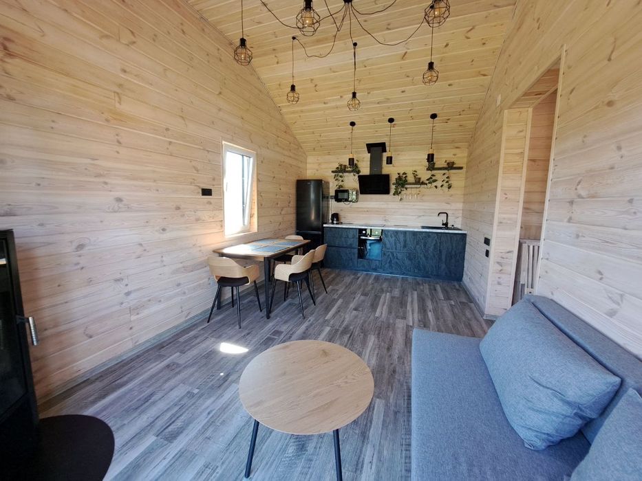 Дуже затишний будинок біля струмка для відпочинку на літо або вихідні