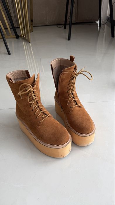 Ботинки на платформе