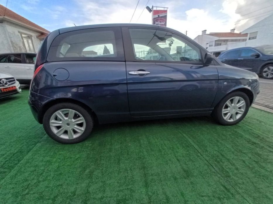 Lancia Ypsilon 1.2 16V Fashion