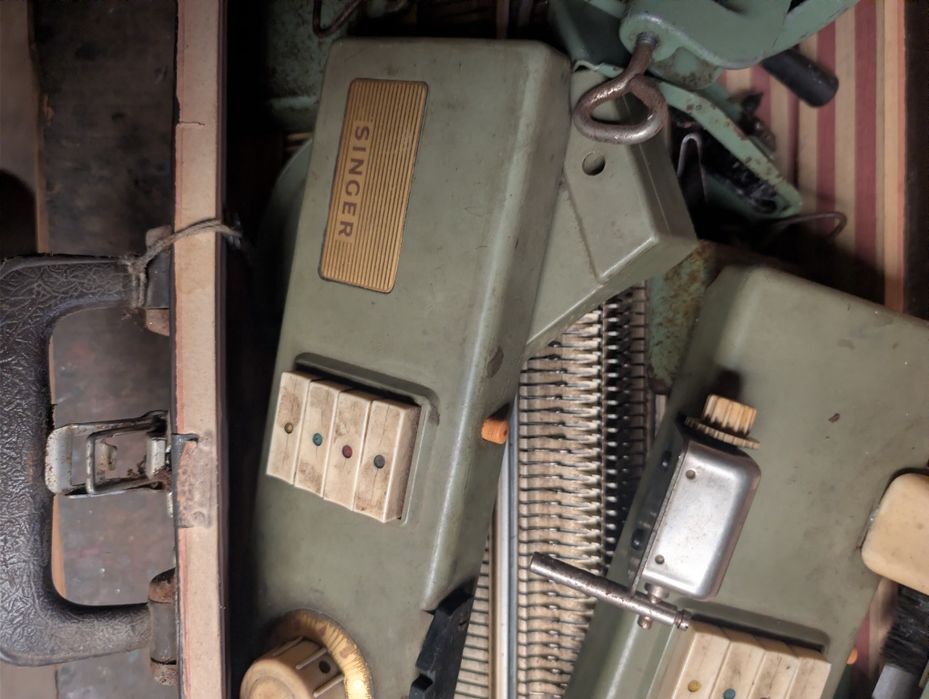 Máquina para tricotar SINGER