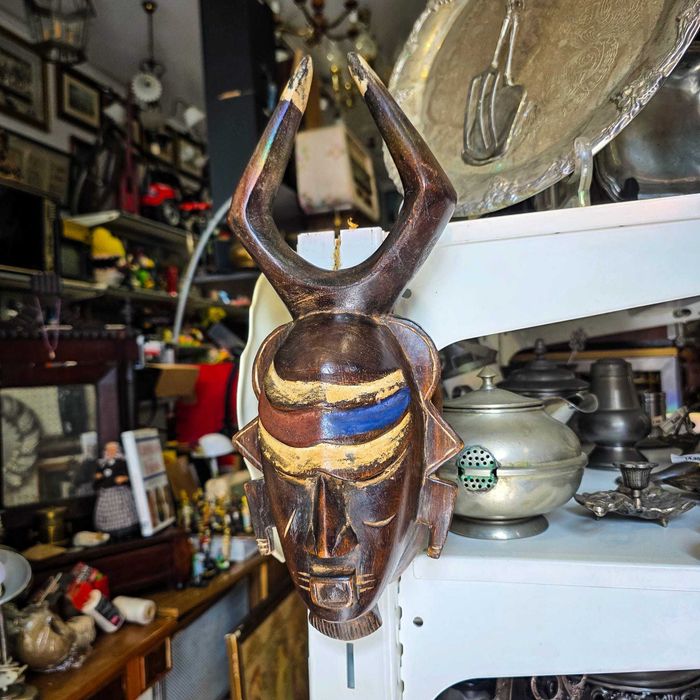 Máscara Africana Tribal Madeira – 35 cm – Esculpida à Mão