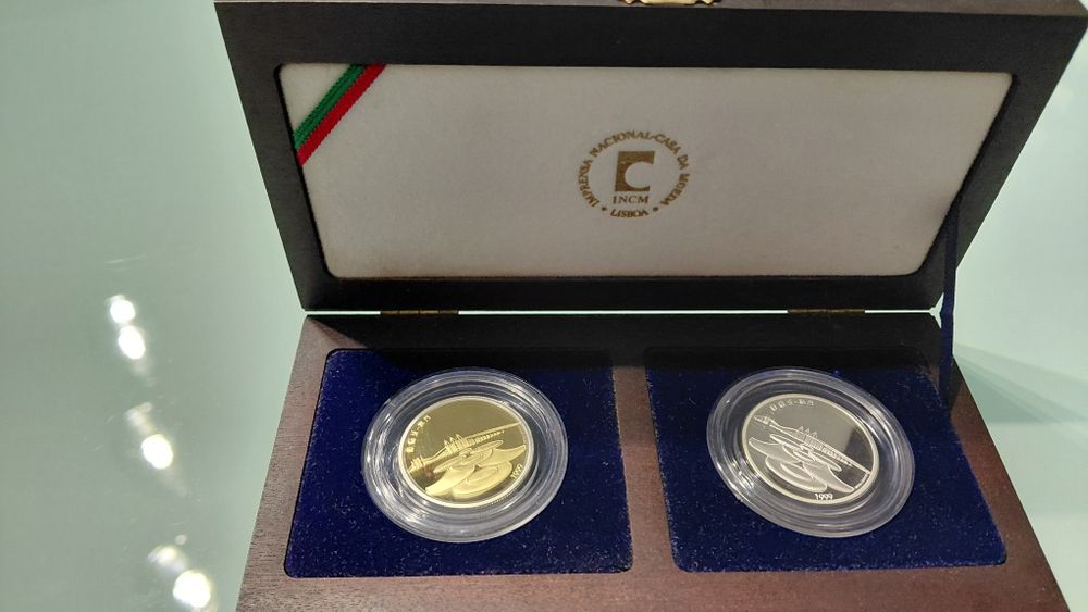 Moedas Macau  Ouro+ Prata+ Estojo