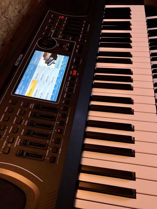 Keyboard Ketron SD 60 + futerał (lub zamiana)