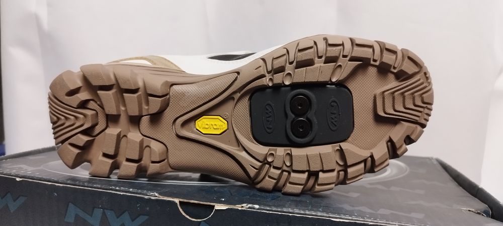 Nowe buty na rower MTB Nowthwave rozmiar 38 (25cm)