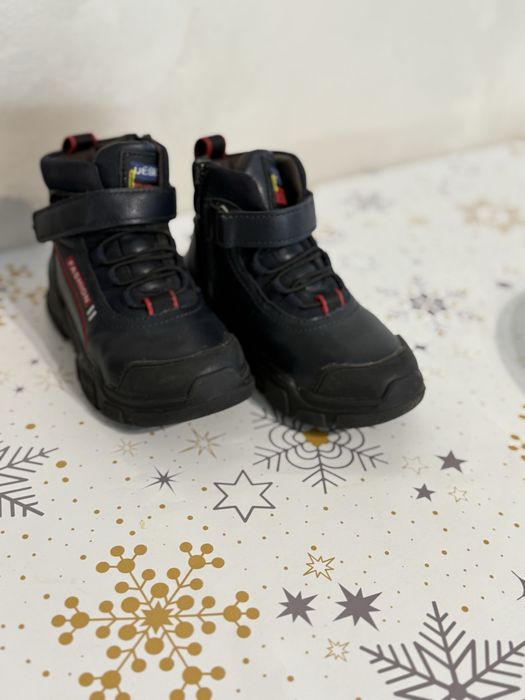 Зимове взуття 25 розміру