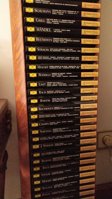 Conjunto de CDs de música clássica