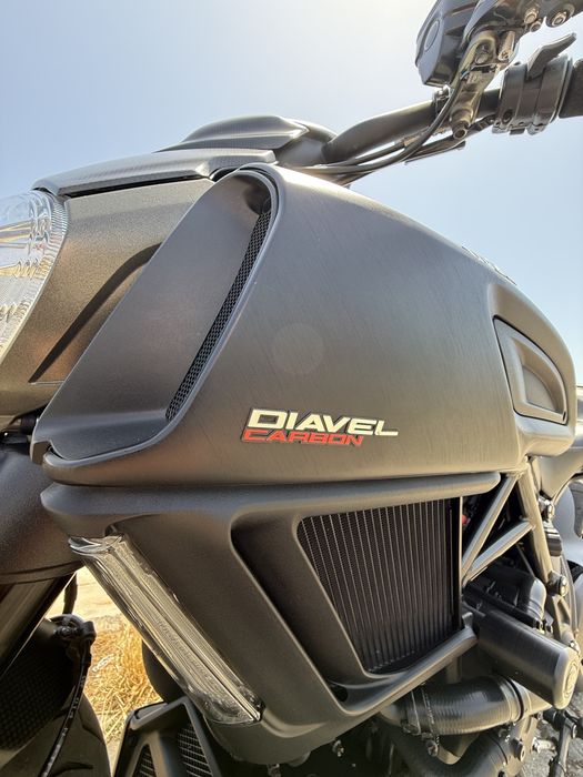 Ducati Diavel - carbon edicion