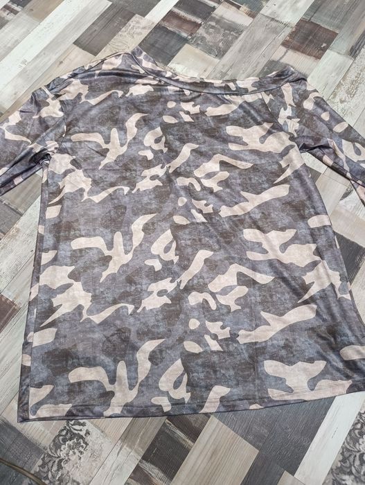 Nowa damska długa bluzka moro