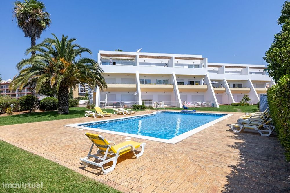 Excelente Apartamento T1 Em Condominio Com Piscina, Perto Da Meia Prai