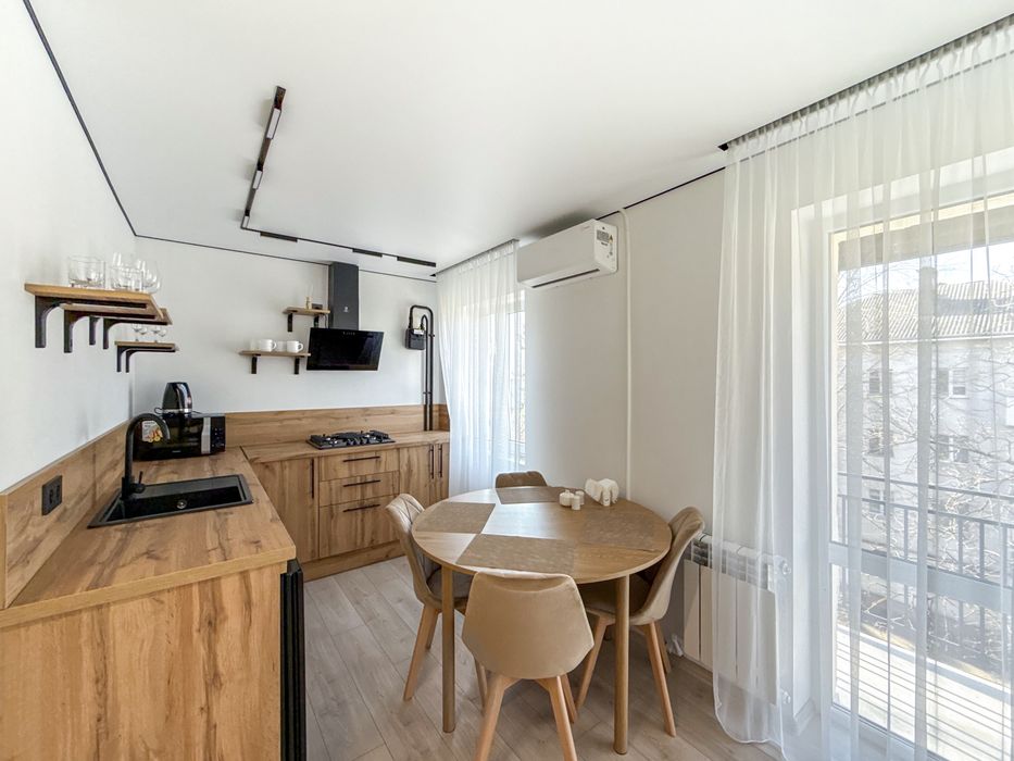 Квартира подобово по вул. Бельведерська, 55