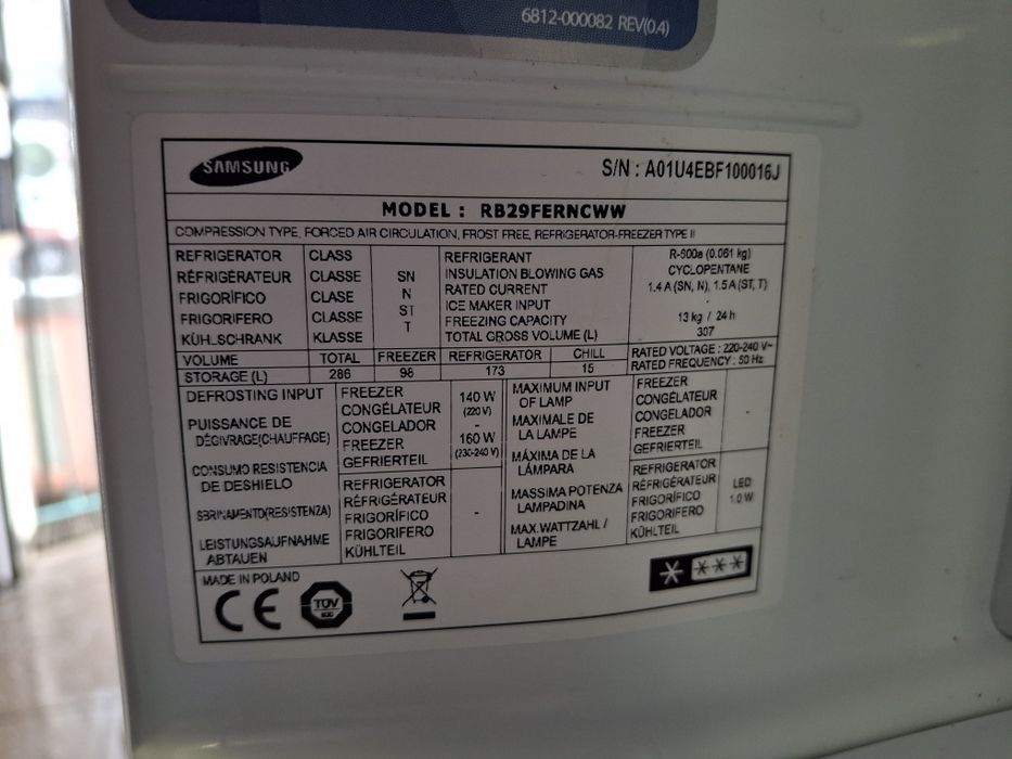 Холодильник SAMSUNG Model RB29FERNCWW