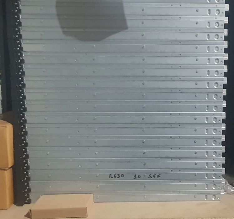 DELL R630 - 10 x Discos 2.5 | 40 vCPUs + 32GB DDR463824711405185122