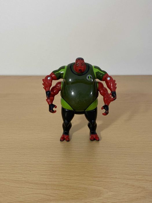 2009 Ben 10 Alien Force Gorvan Four Arms Bandai