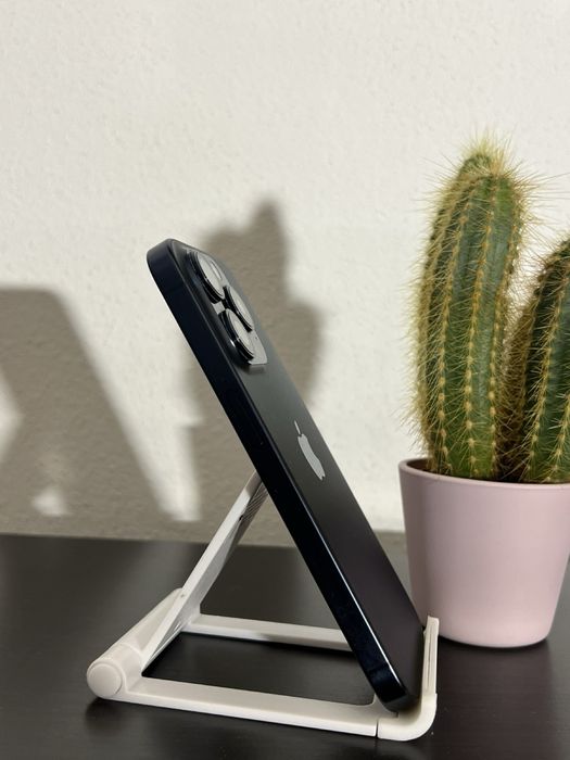 Продам iPhone 15 Pro 128 gb