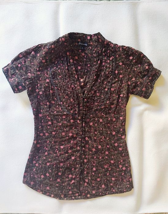 2 blusas da Stradivarius, S