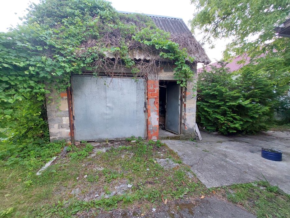 Центр! Два суміжних будинки + 24 сотих ділянка для життя та біз