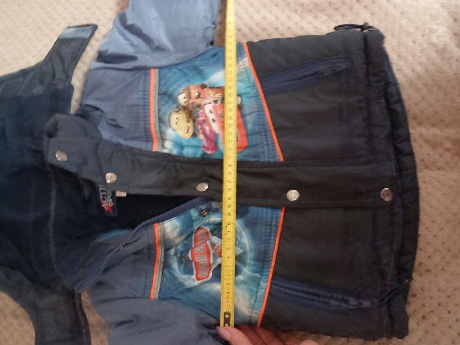 Курточка зимня молнія маквін