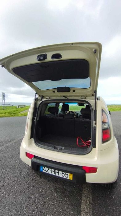 Kia Soul 1.6 CRDi EX (128 cv) - 2009 | Diesel | 170.000 km | Económico e Espaçoso