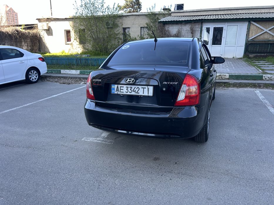 Hyndai accent avtomat
