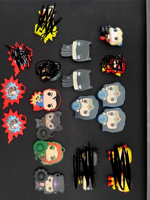 Figuras DC kinder joy