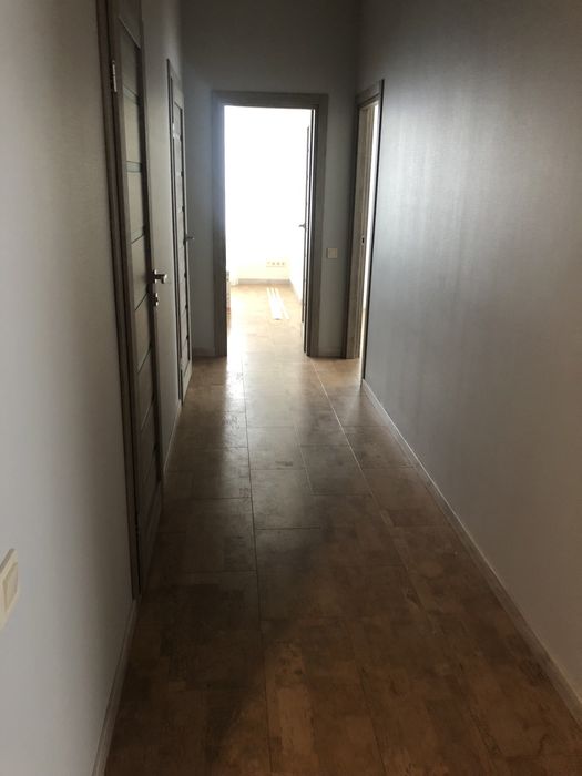 Укладка ,ламината,sps,винила,плинтуса ,выравнивание пола