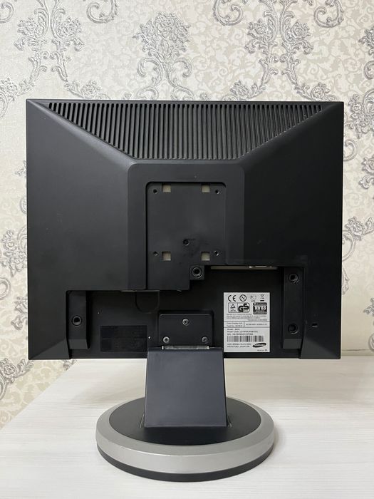 Монітор Samsung SyncMaster 940N