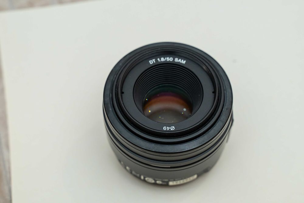 Об'єктив SONY 50 1.8 SAL