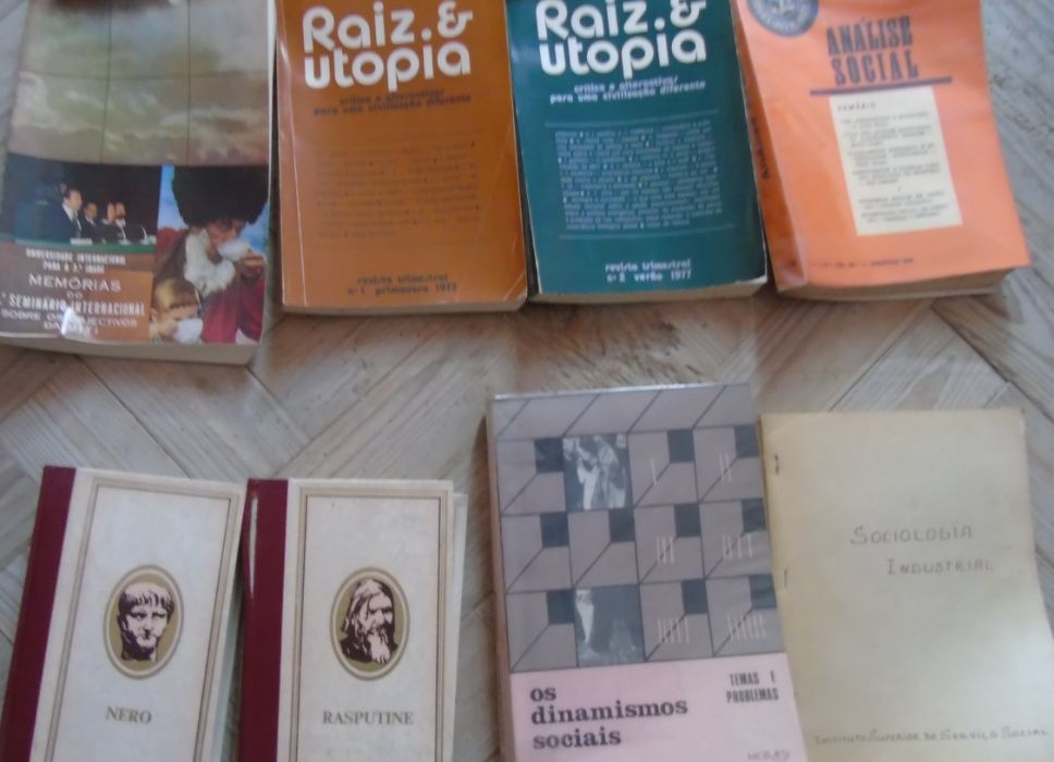 Livros antigos vários