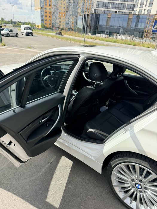 BMW 3 Series 2016 VIN WBA8E1C56HK479846 фото оголошення 20 з 24