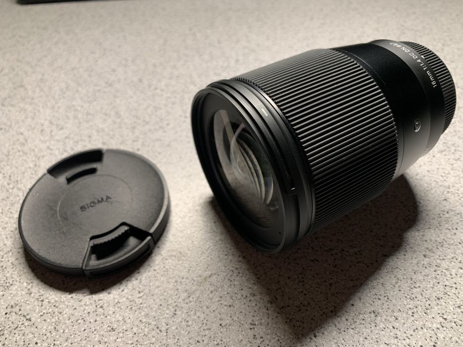Sigma 16mm f 1.4 MFT