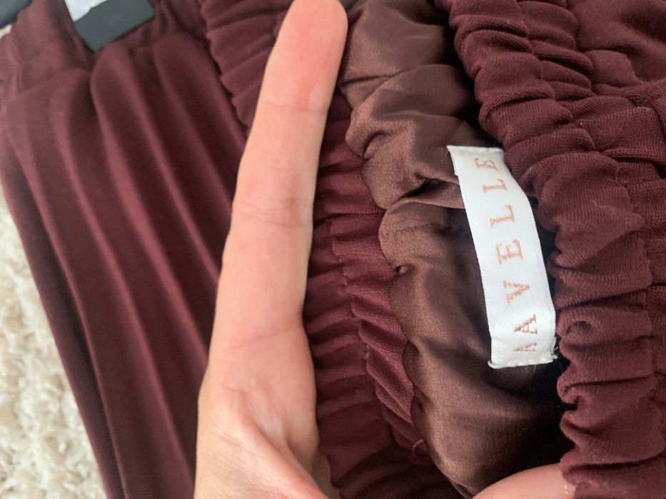 Saia plissada bordeaux Aavelle