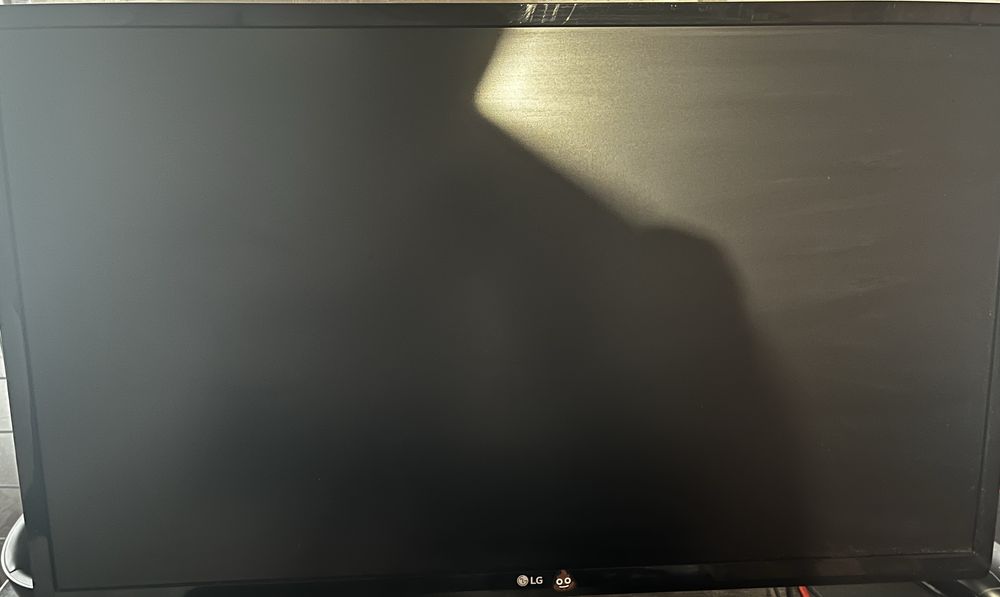 Монитор  LG 24 дюйма