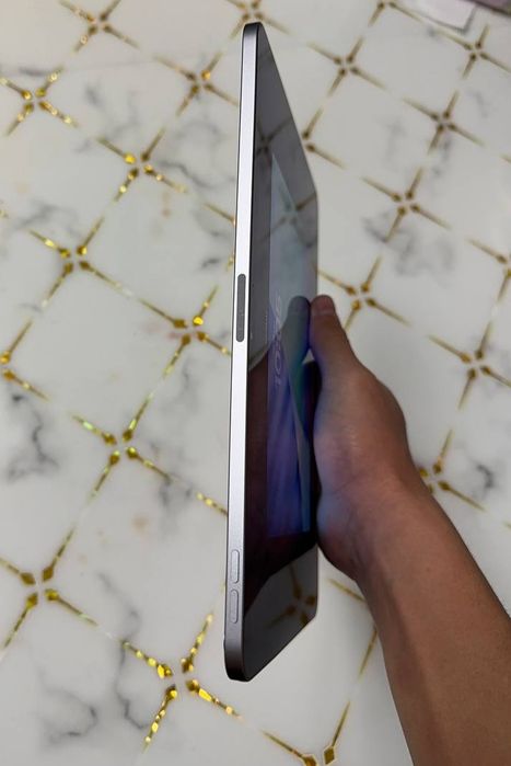 iPad Air 11" M4 256GB Wi-Fi АКБ 98%