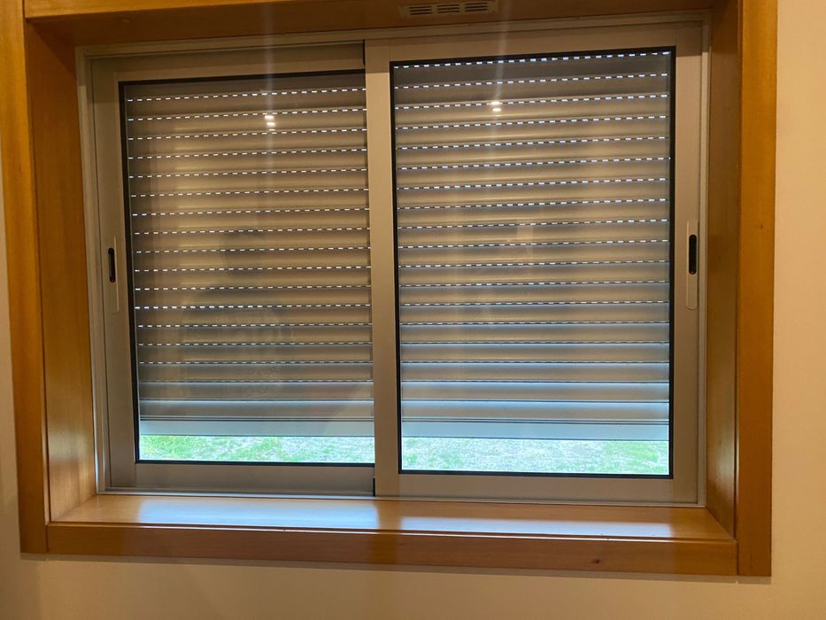 Janelas de correr com vidro duplo