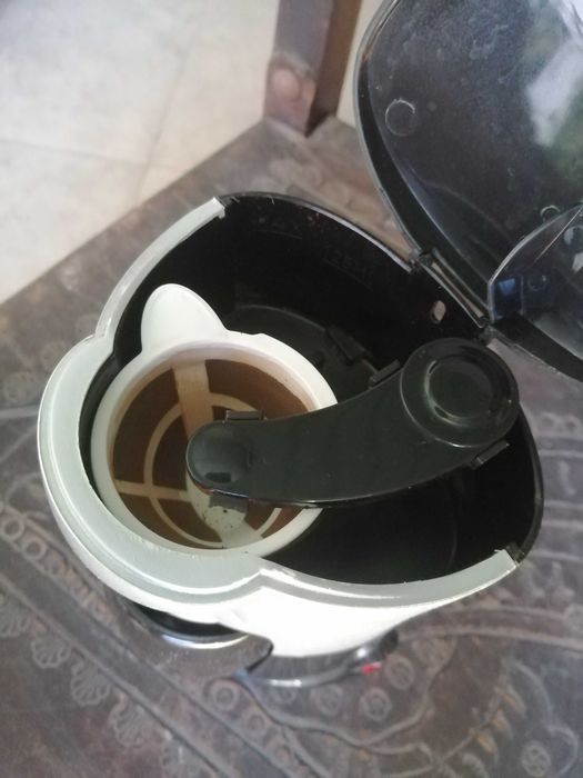 maquina de cafe ,BORAS , saravazzo , ler anuncio