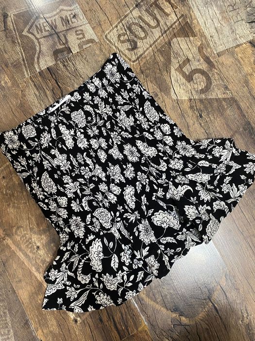 Спідничка Bershka з рюшами