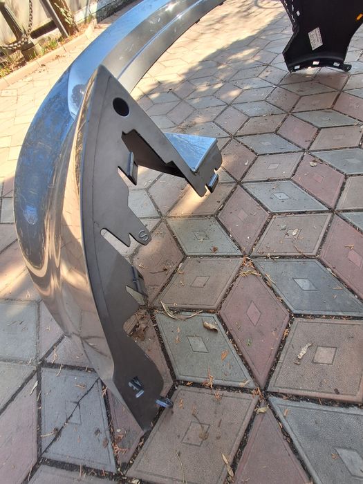 Ауди е трон  Q4 бампер задний