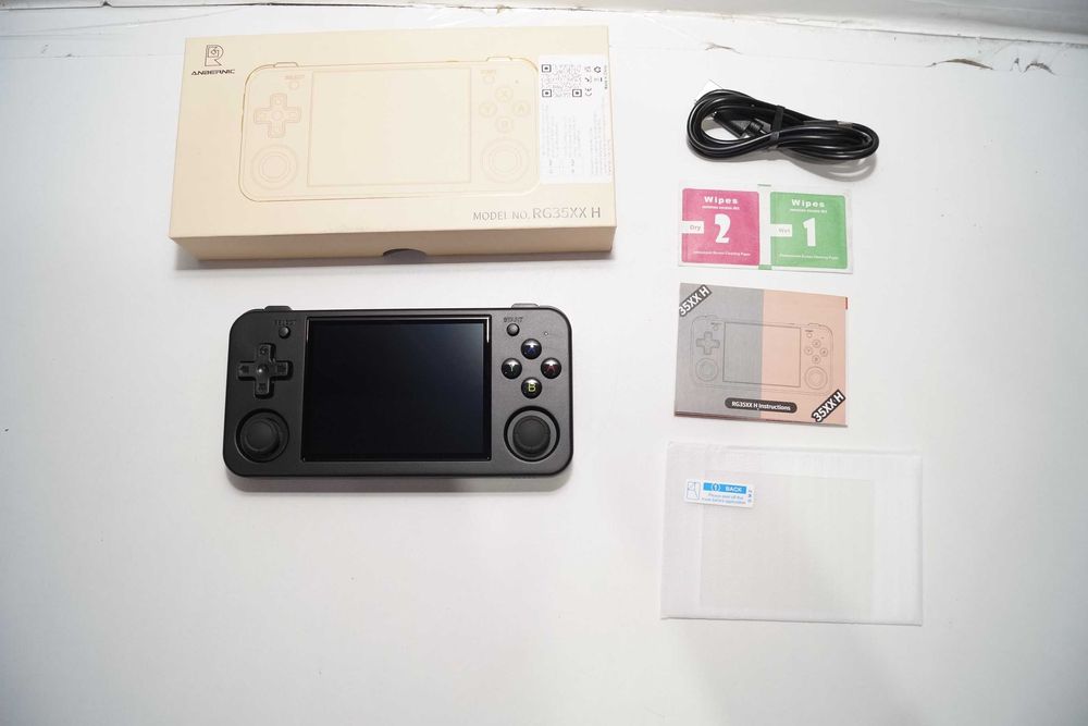 1530 Przenośna konsola do gier ANBERNIC RG35XX H karta 64GB WiFi