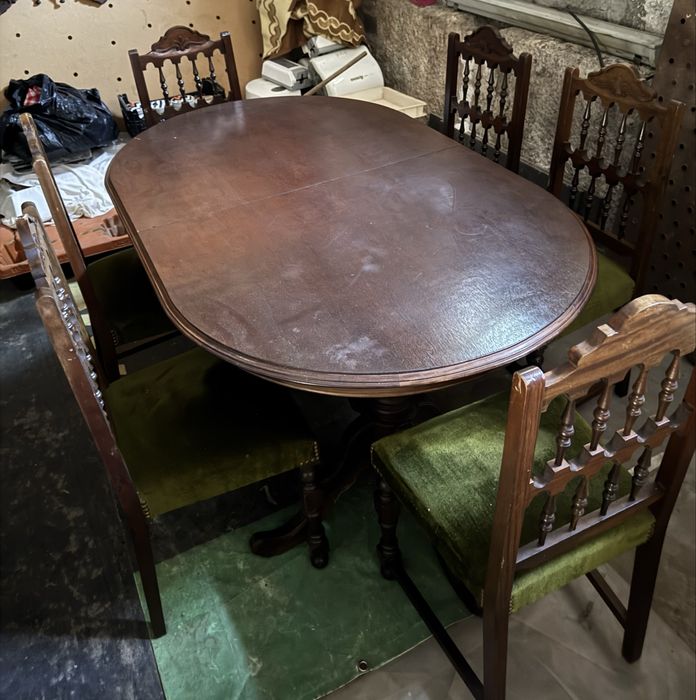 Mesa de jantar (antiga)