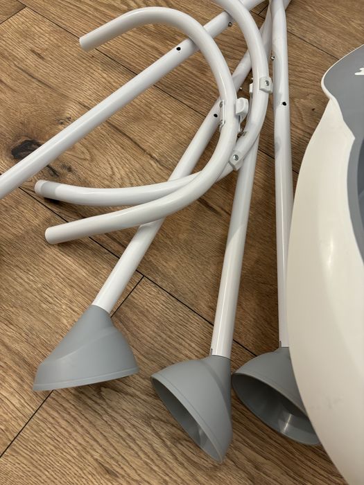 Wanienka ze stelażem BEABA