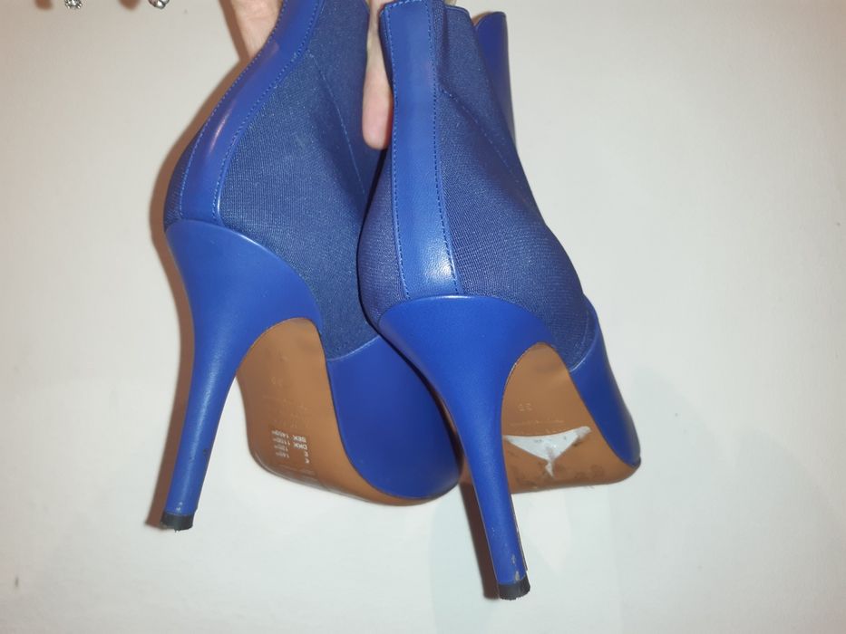 Piekne niebieskie buty Vero Cuoio