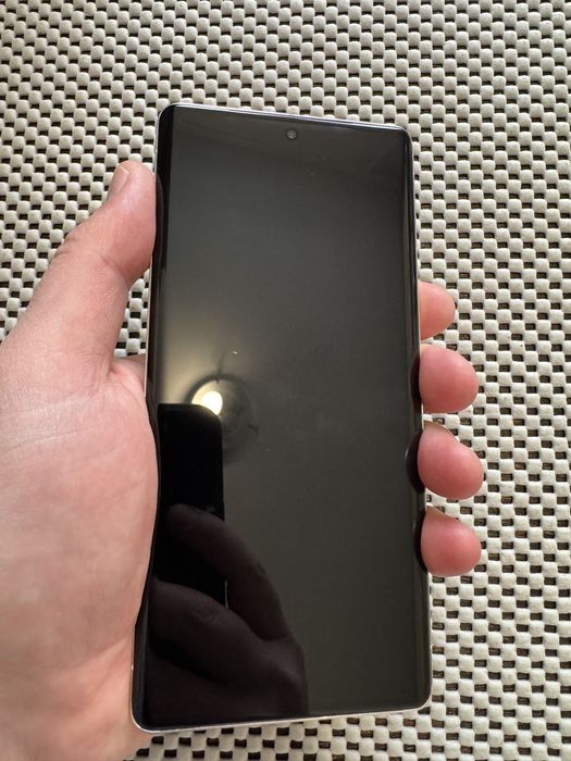 Pixel 7 pro 128 класний стан без вигорання