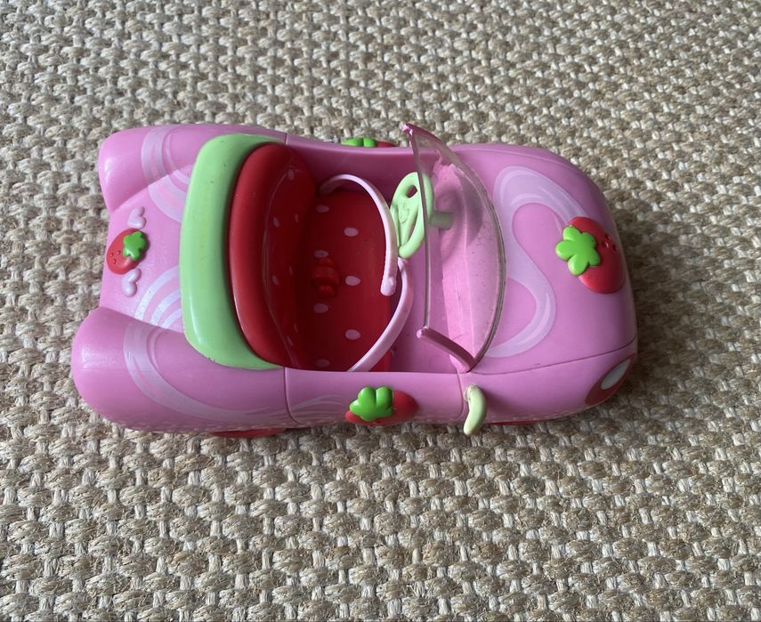 Carro e boneca Strawberry Shortcake de 2008429699206953062403