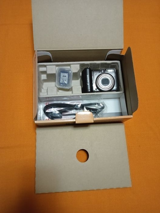 Фотоаппарат Canon PowerShot A590 IS.