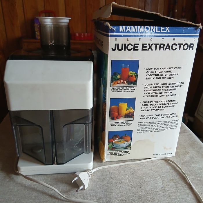 Термоса ,термокружка , колба соковыжималка Mammonlex на стакан сока.
