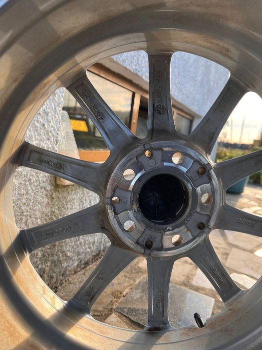 Vendo jantes de liga leve Mercedes originais pneus Michelin